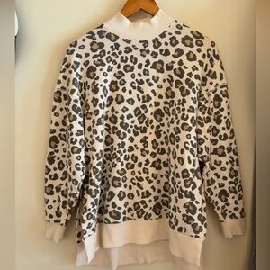 American Eagle leopard Print Women's Sweater